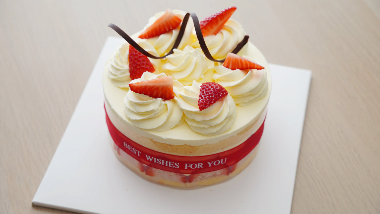 Christamas Strawberry Fraisier Cake