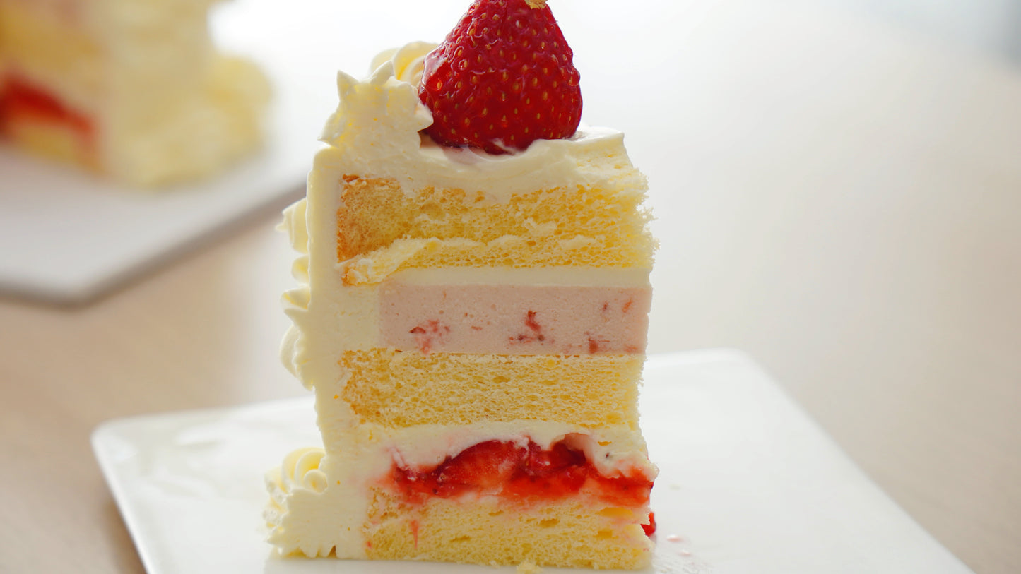 Strawberry Vintage Fresh Cream Cake